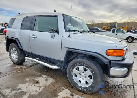 2008 Toyota Fj Cruiser Base z USA, uszkodzony, nr VIN JTEBU11F98K022578